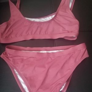 Women 2- piece bikini made by Fashion Nova size Medium